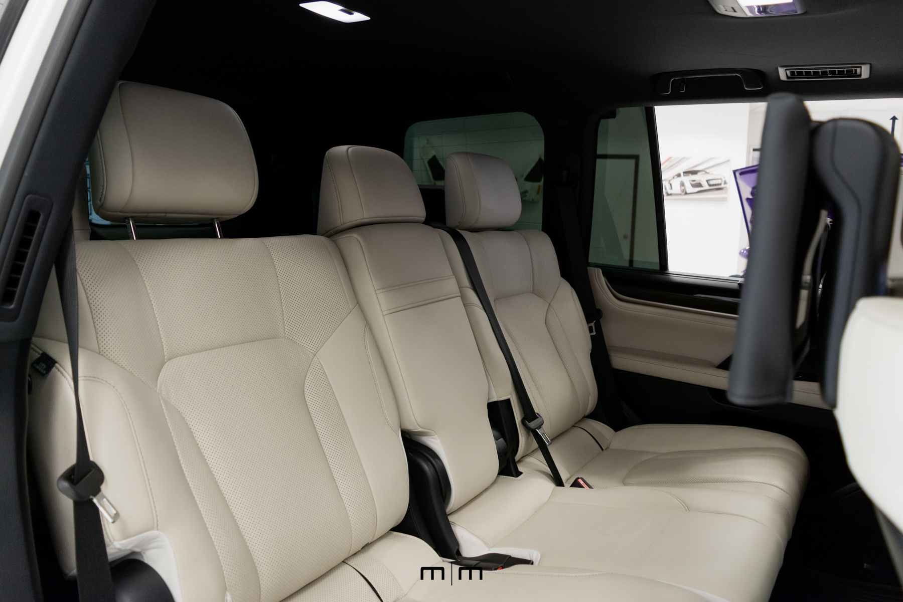 2020 Lexus LX 570