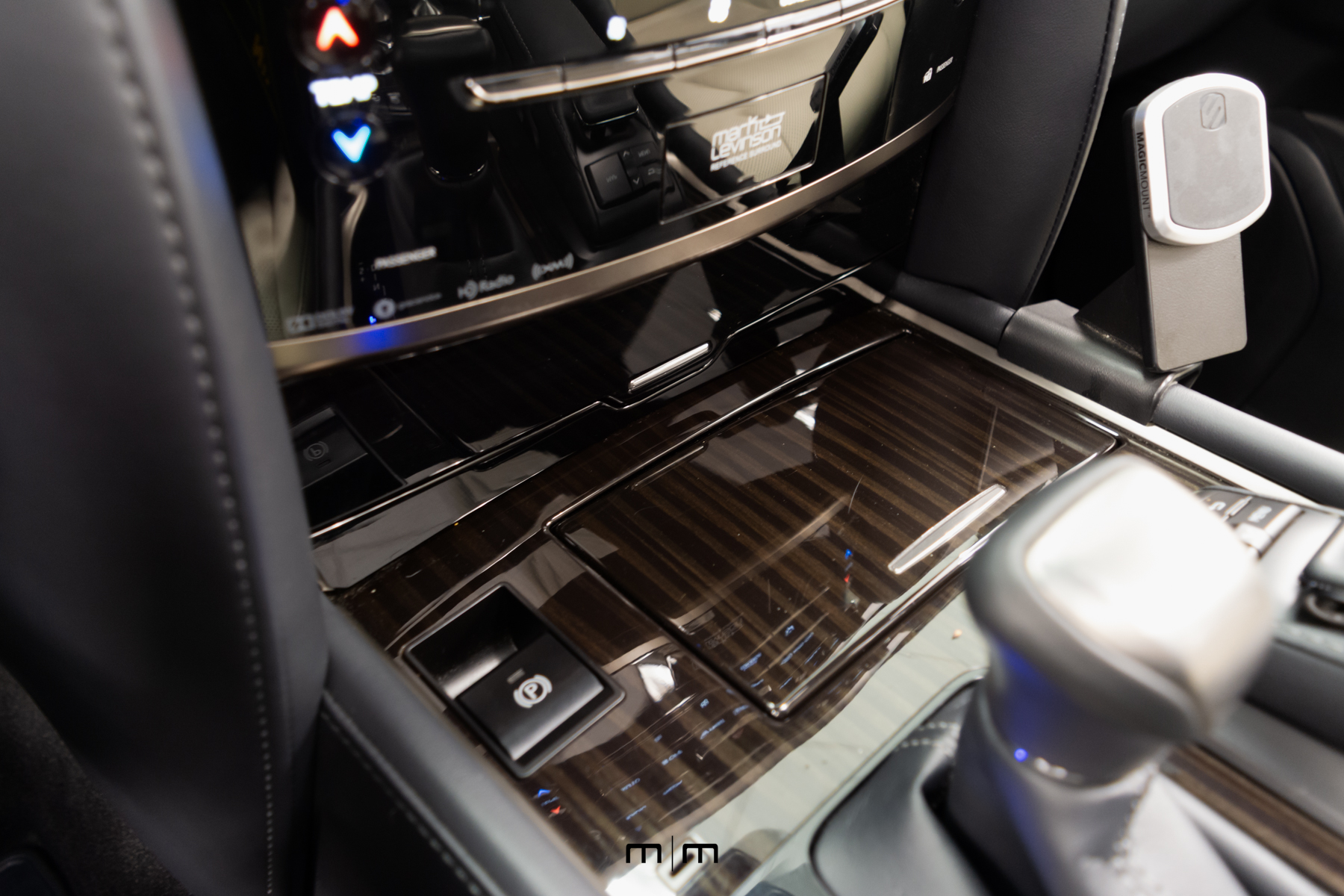 2020 Lexus LX 570
